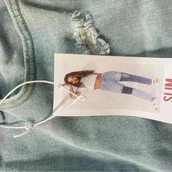 Slim straight women’s jeans 21/35 - Picture 2 of 7